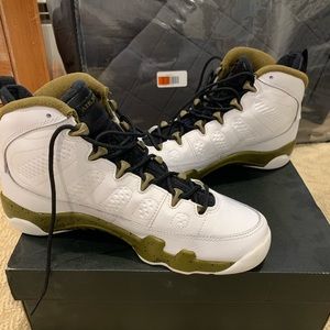 Air Jordan 9 Retro “Statue”